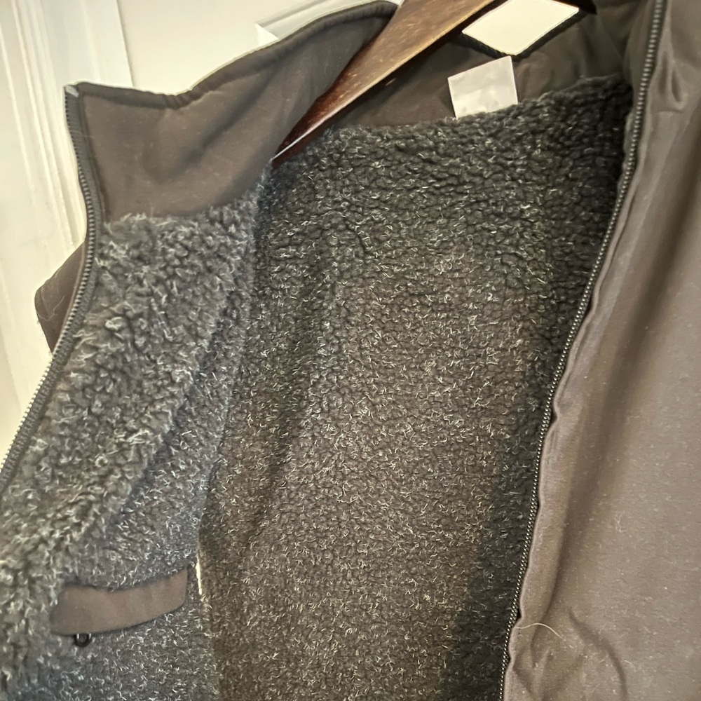 Pendleton Soft-Shell Sherpa Lined Vest Black - image 3